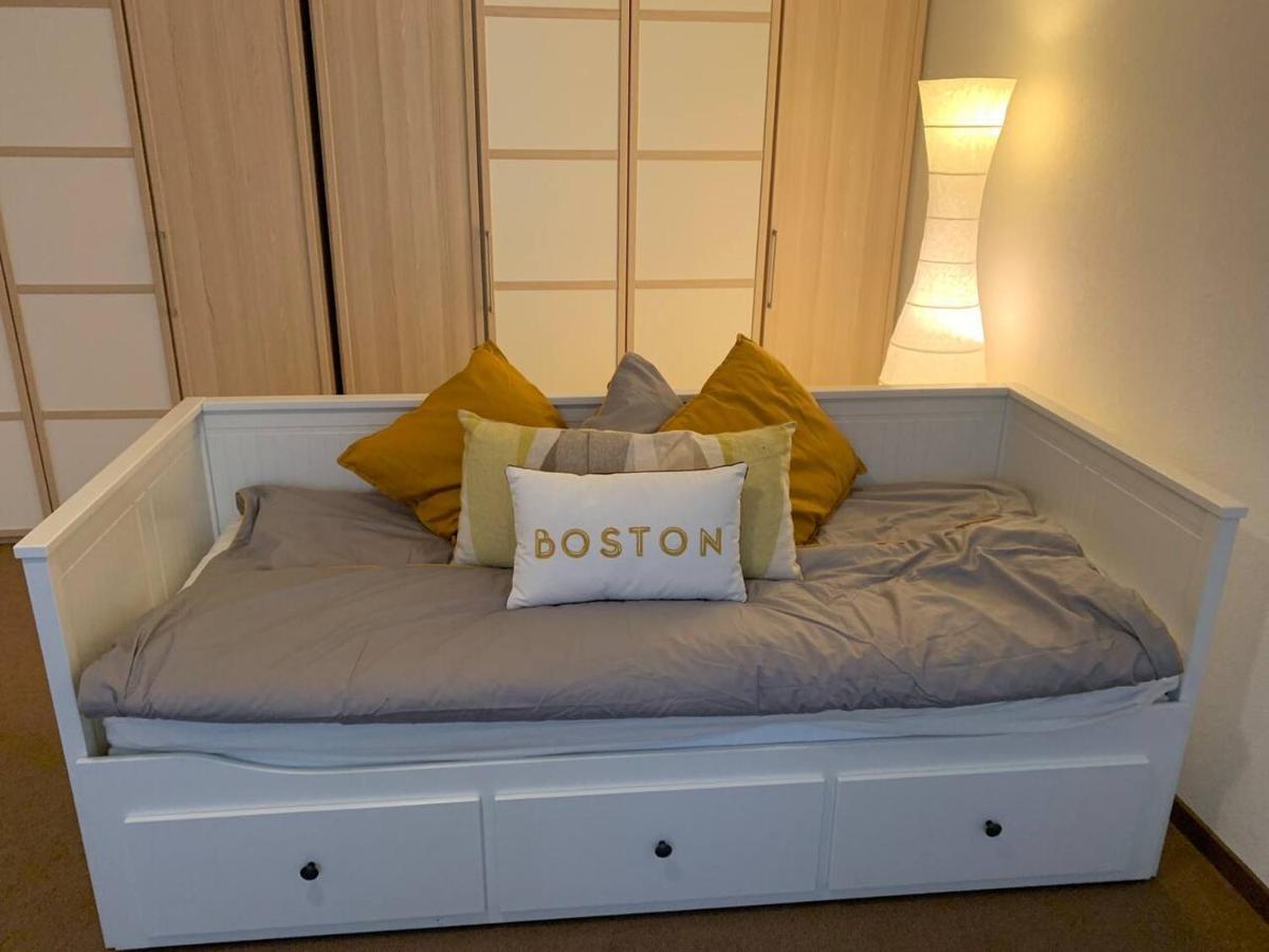 Charming 2-Bed Apartment In Arlesheim 15 Min Basel Exteriér fotografie
